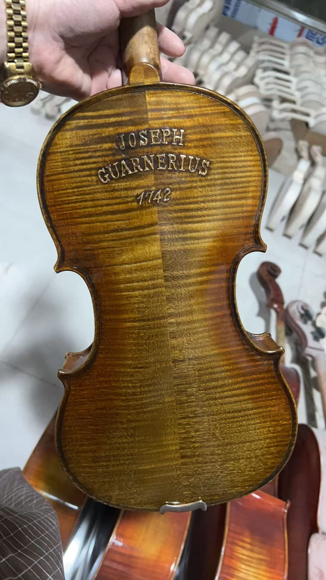 Musikinstrumente 4/4 Geschnitz – Musical Instrument Online Bewertung und Preis