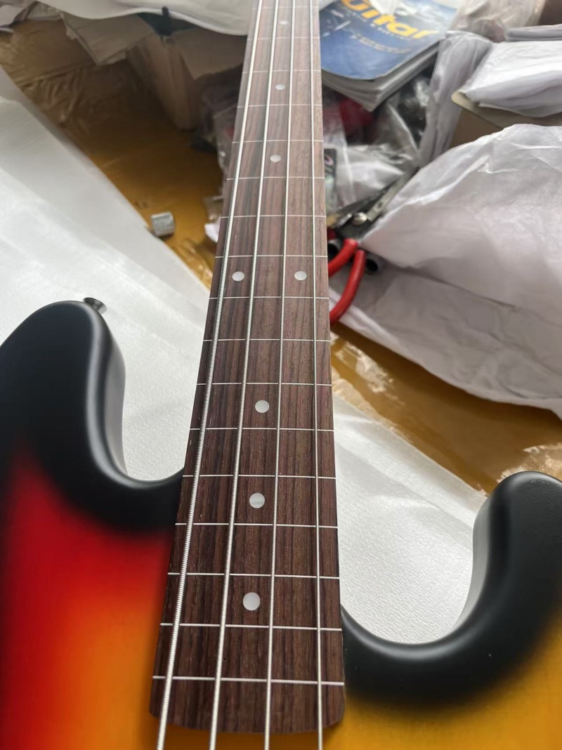 Kostenlose Lieferung hochwerti – Bass Guitar Fretless Bewertung und Preis
